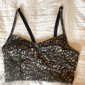 Lululemon workout Bra style top